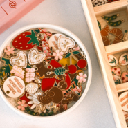 Inspirational Sets Workshop inspiration with metal charms